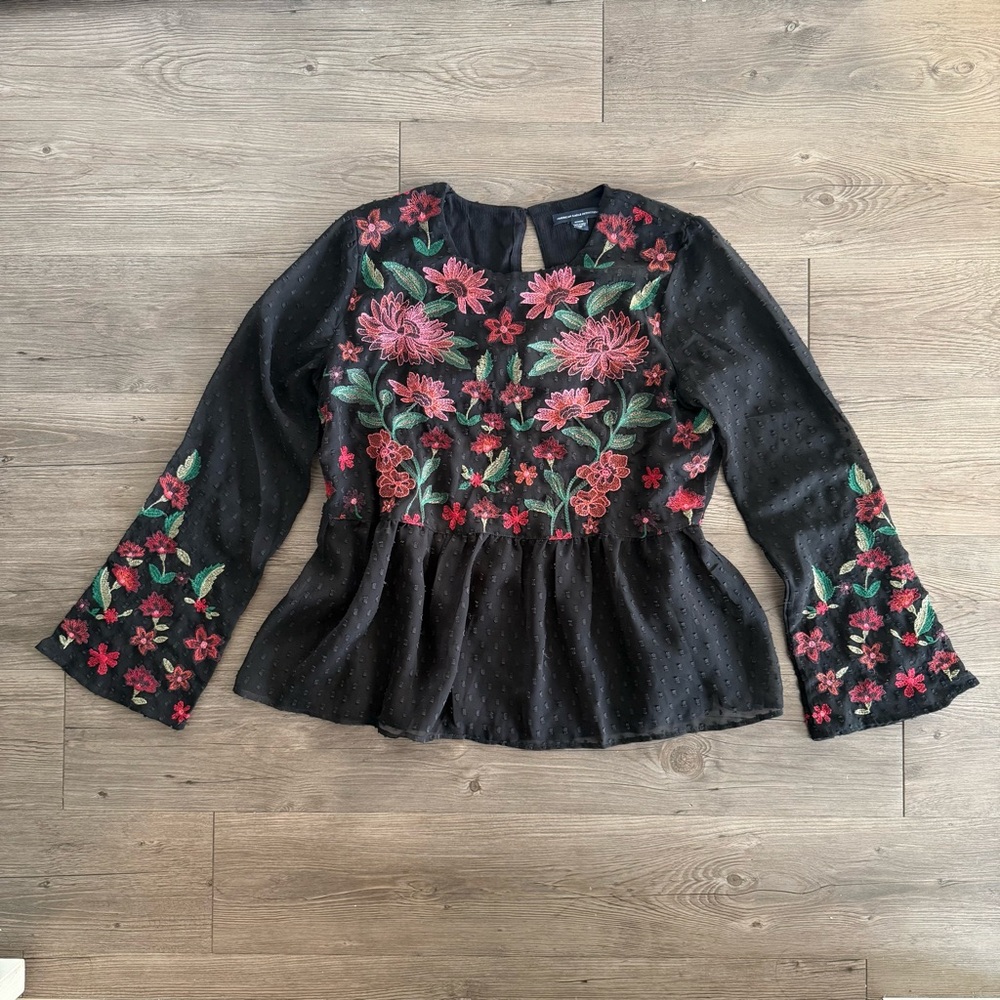American Eagle Top
